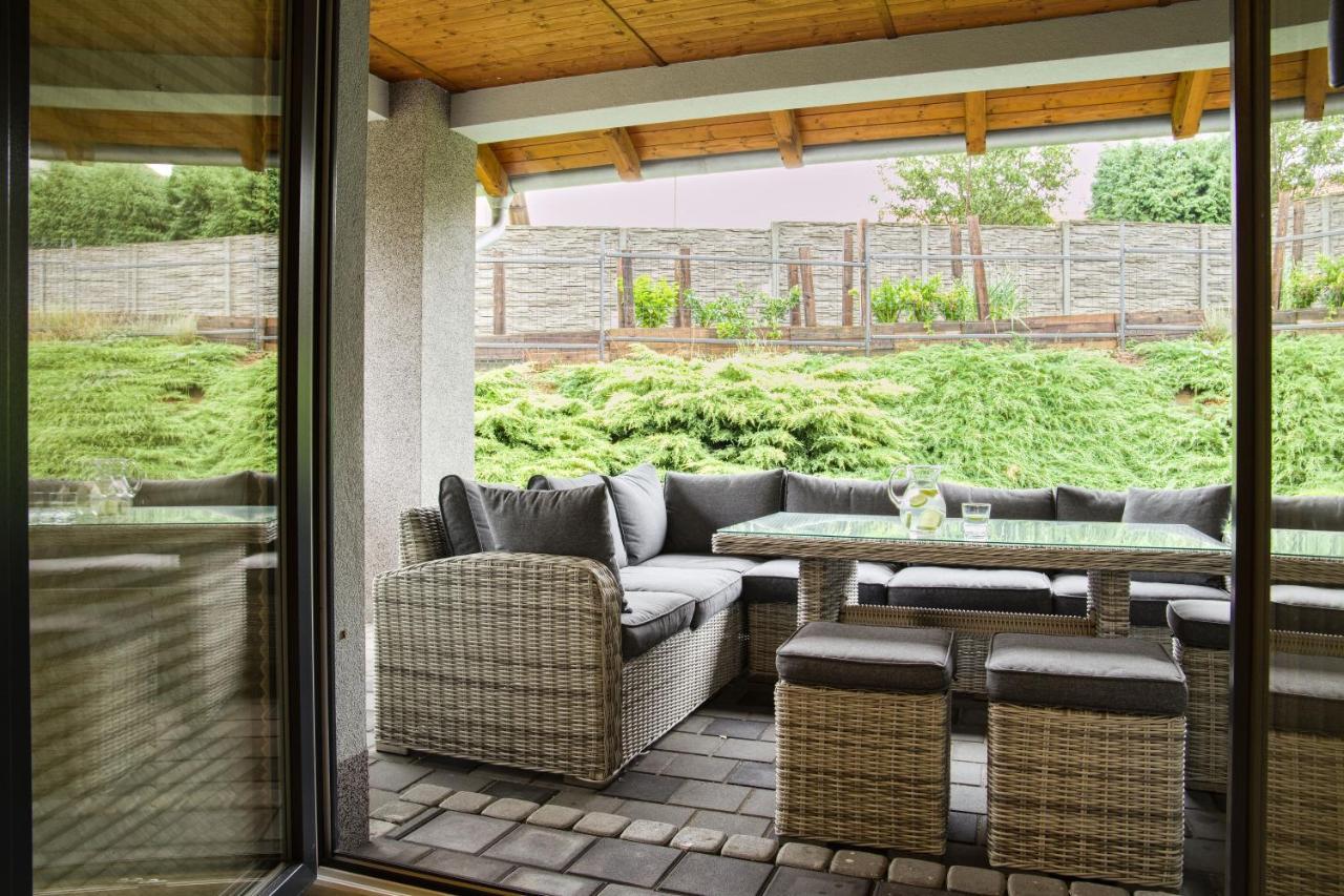 Apartmany A Wellness Vmal Skuteč Екстериор снимка